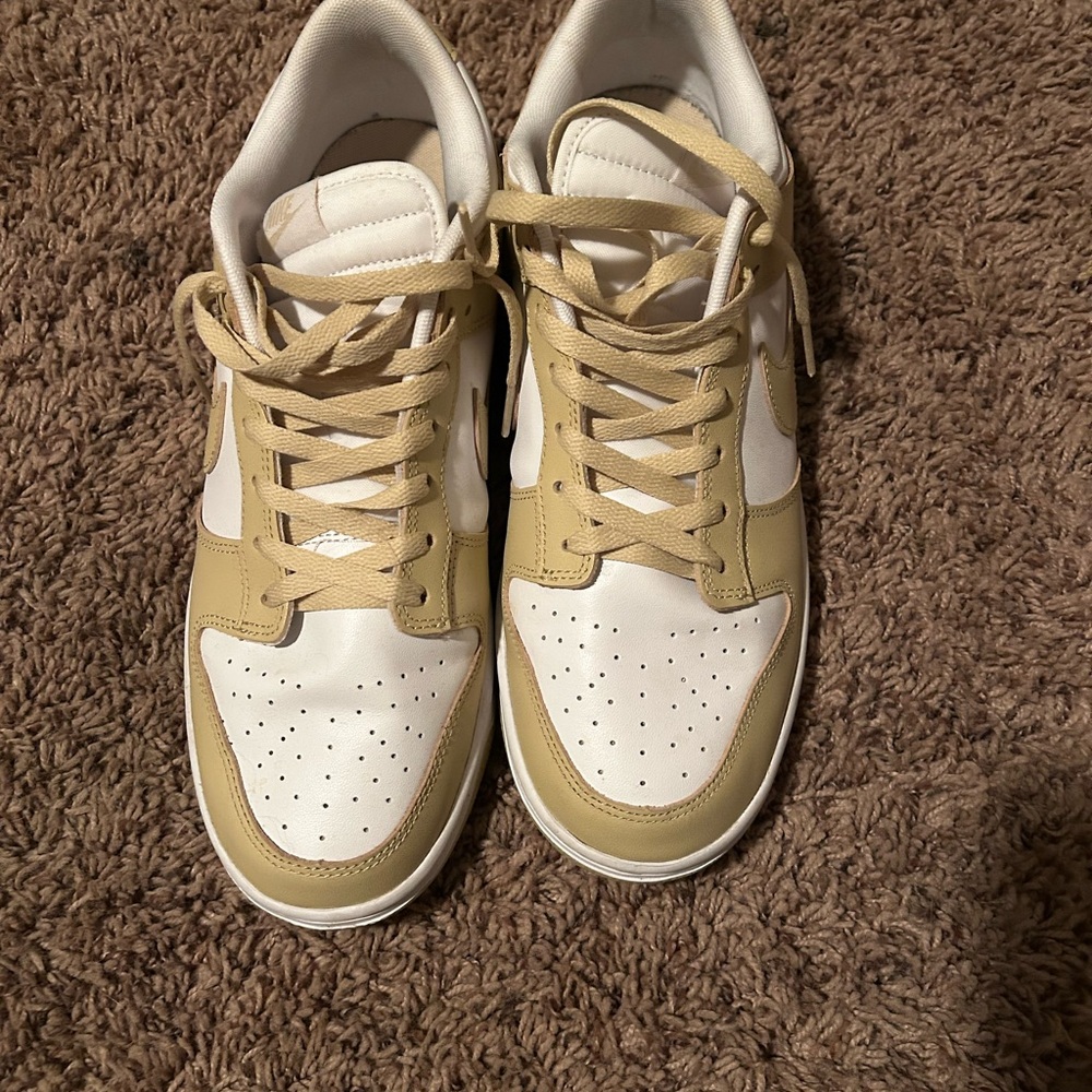 Nike Dunks Low Retro - Team Gold - Size 11.5